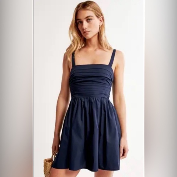 Abercrombie & Fitch Dresses & Skirts - Abercrombie & Fitch Emerson Poplin Mini Dress